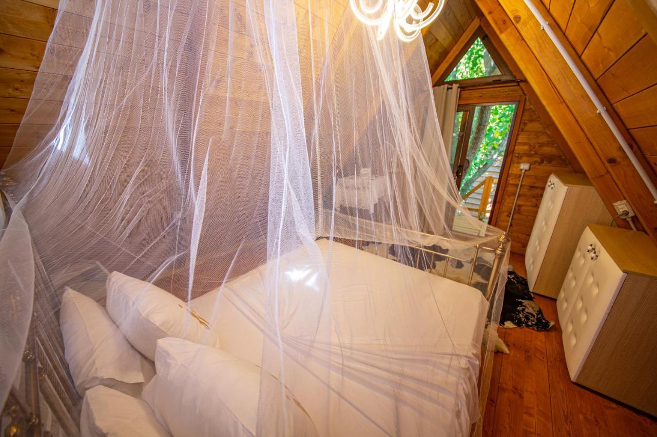 Hotel Legjenda Shkoder Bagian luar foto