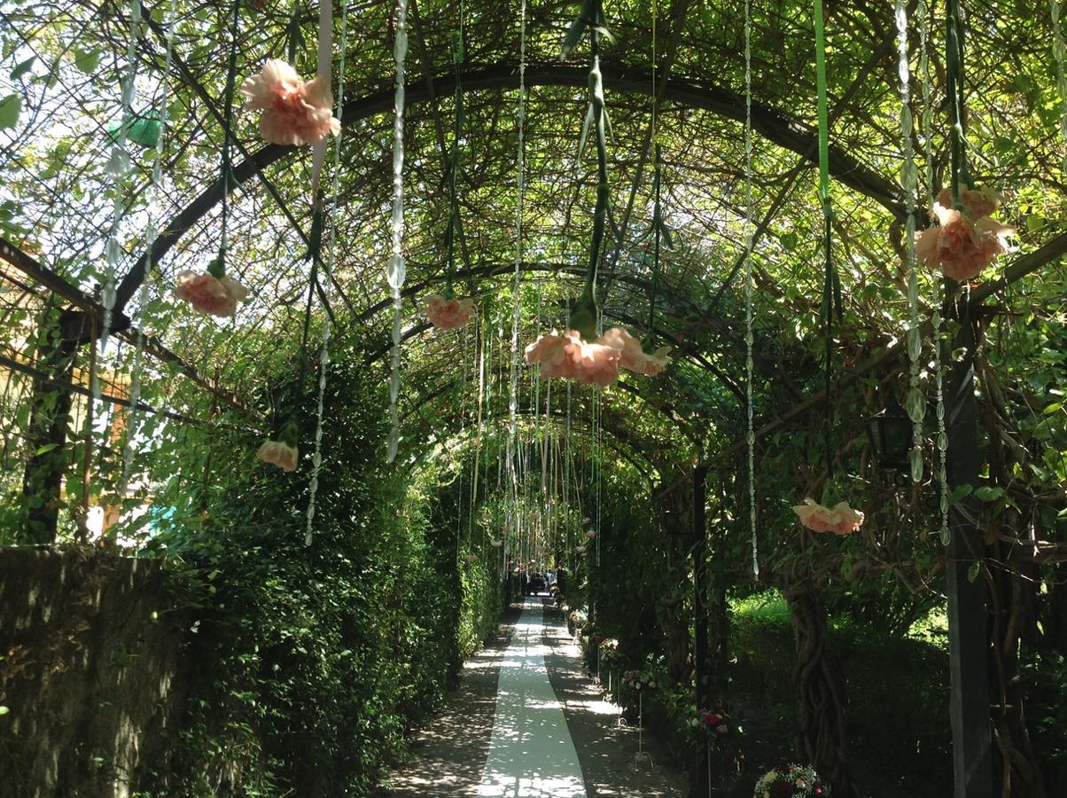 Hotel Legjenda Shkoder Bagian luar foto