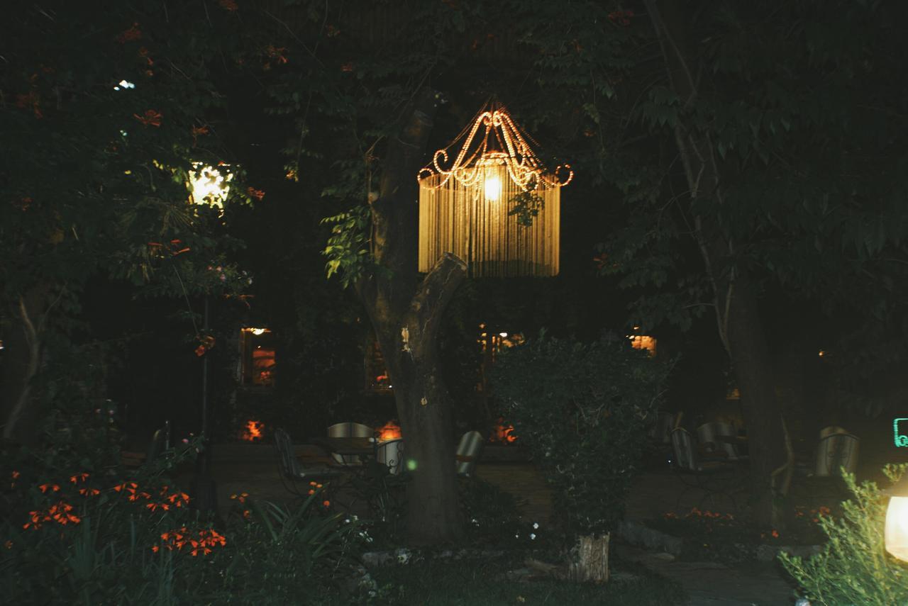 Hotel Legjenda Shkoder Bagian luar foto